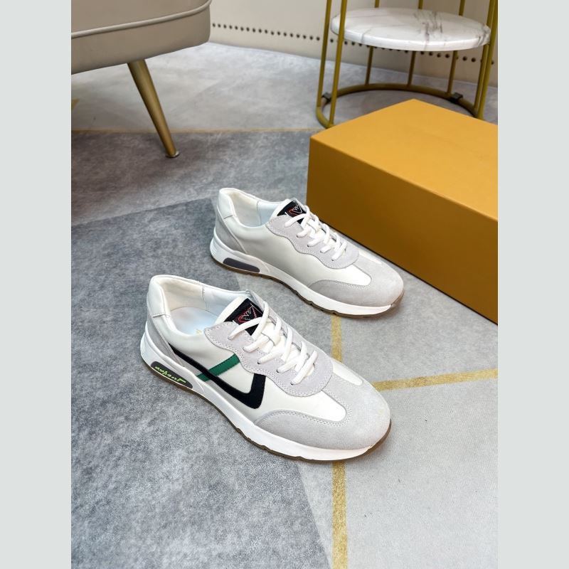 l**is V*t*n sneakers